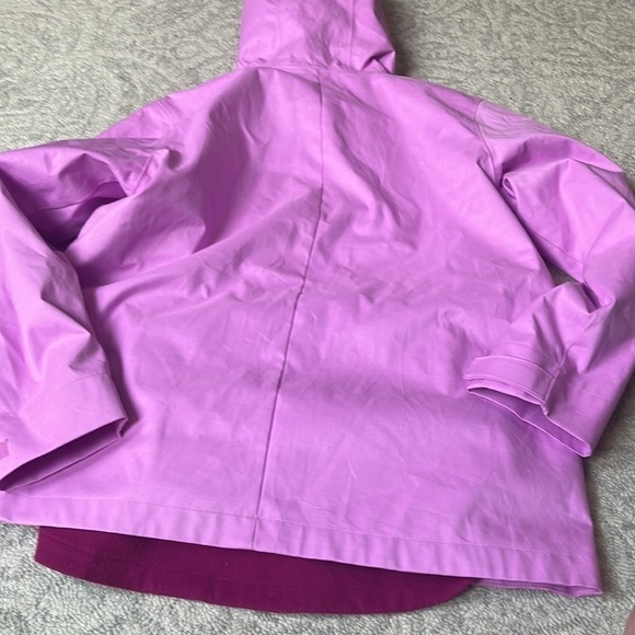 Girls Under Armour Winter Jacket Size Extra Large - Picture 4 of 9